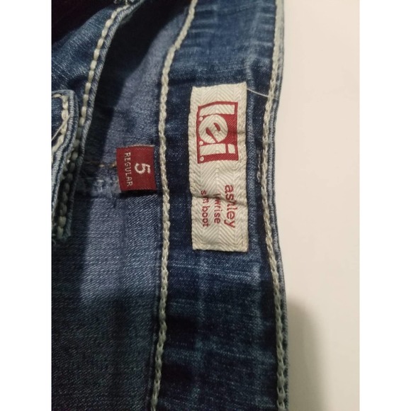 l.e.i Ashley lowrise slimboot girl jeans with stone belt, size 5 Regular New - Picture 7 of 10